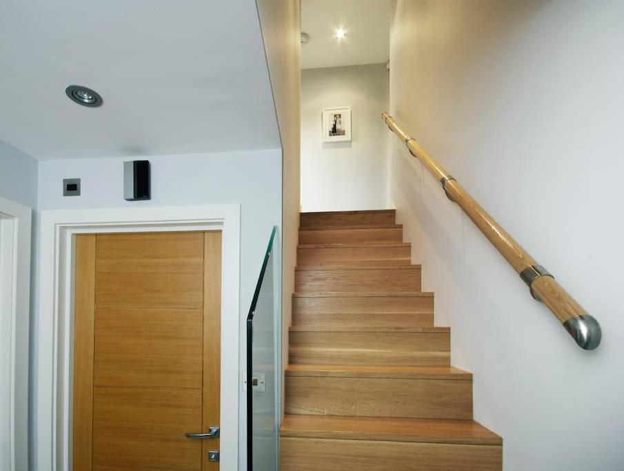 The Oars - Riverfront Property Henley-on-Thames Exterior foto